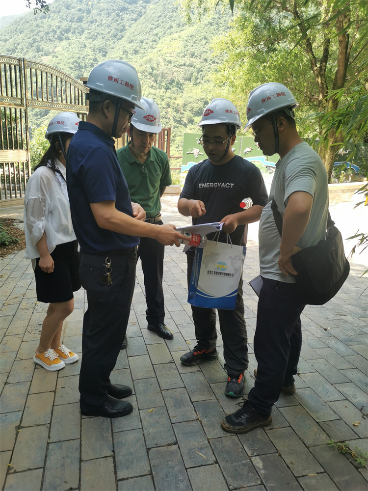 62bc2048bbcfb.jpg 2e9fd11265e913bddd0b404a1d54a1c.jpg